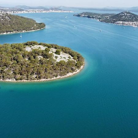 Solis Apartman Tisno Kültér fotó