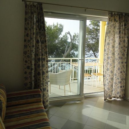 Solis Apartman Tisno Szoba fotó