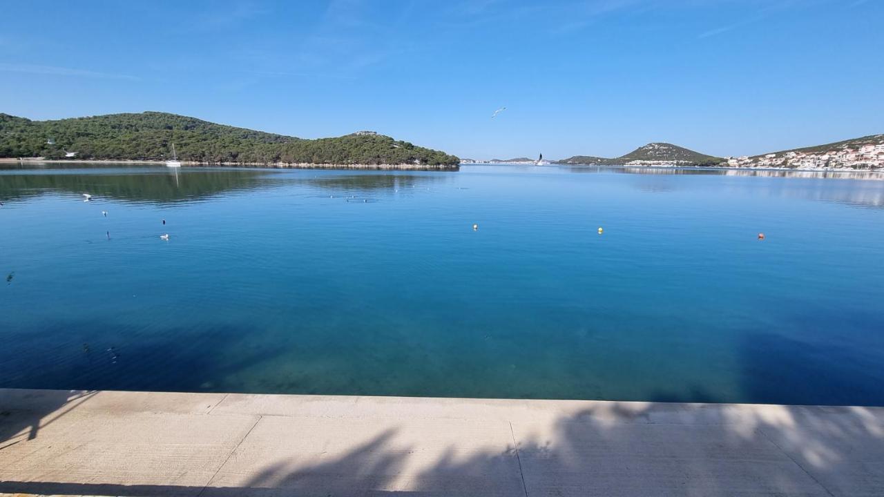 Solis Apartman Tisno Kültér fotó