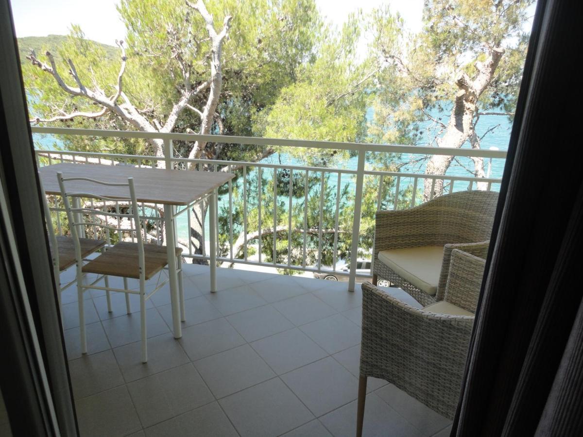 Solis Apartman Tisno Szoba fotó