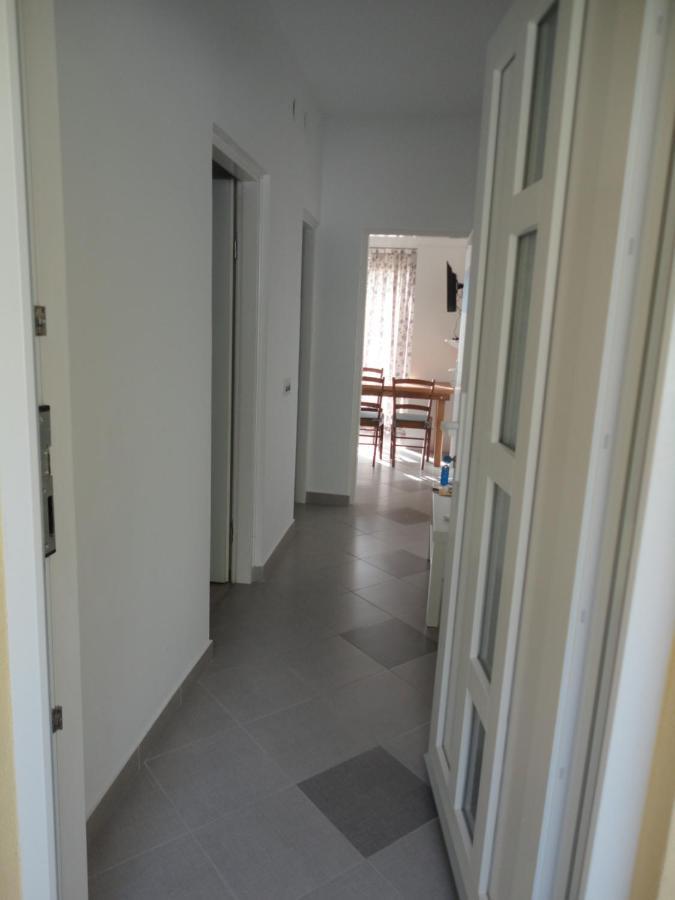 Solis Apartman Tisno Szoba fotó