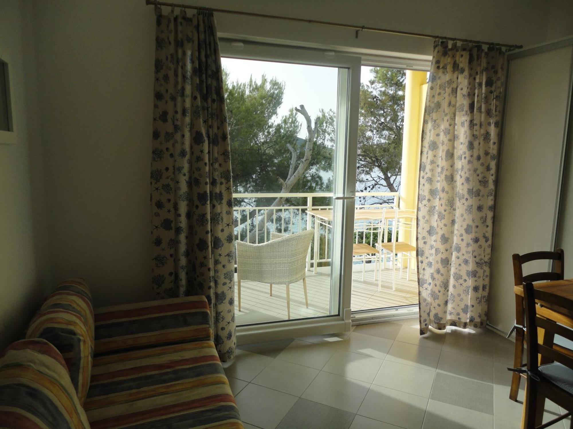 Solis Apartman Tisno Szoba fotó